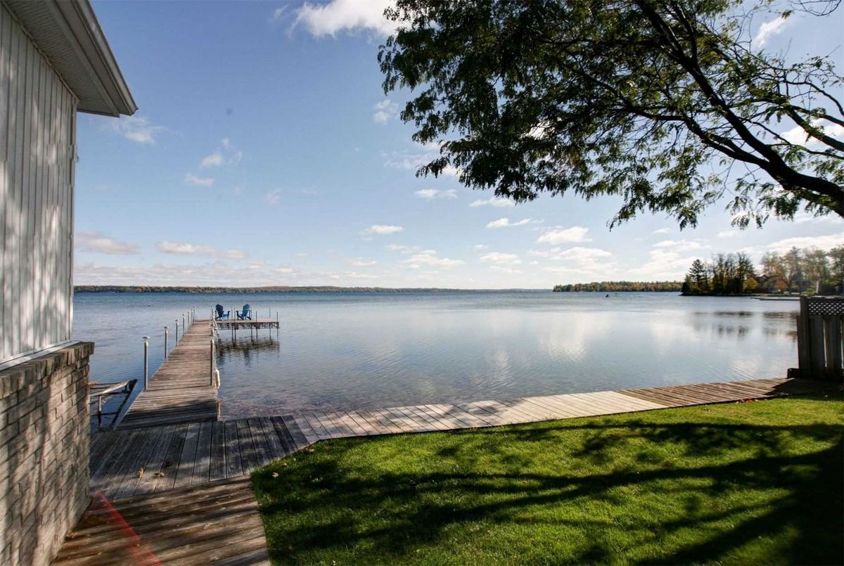 927 Barry Ave 927 Barry Ave Innisfil