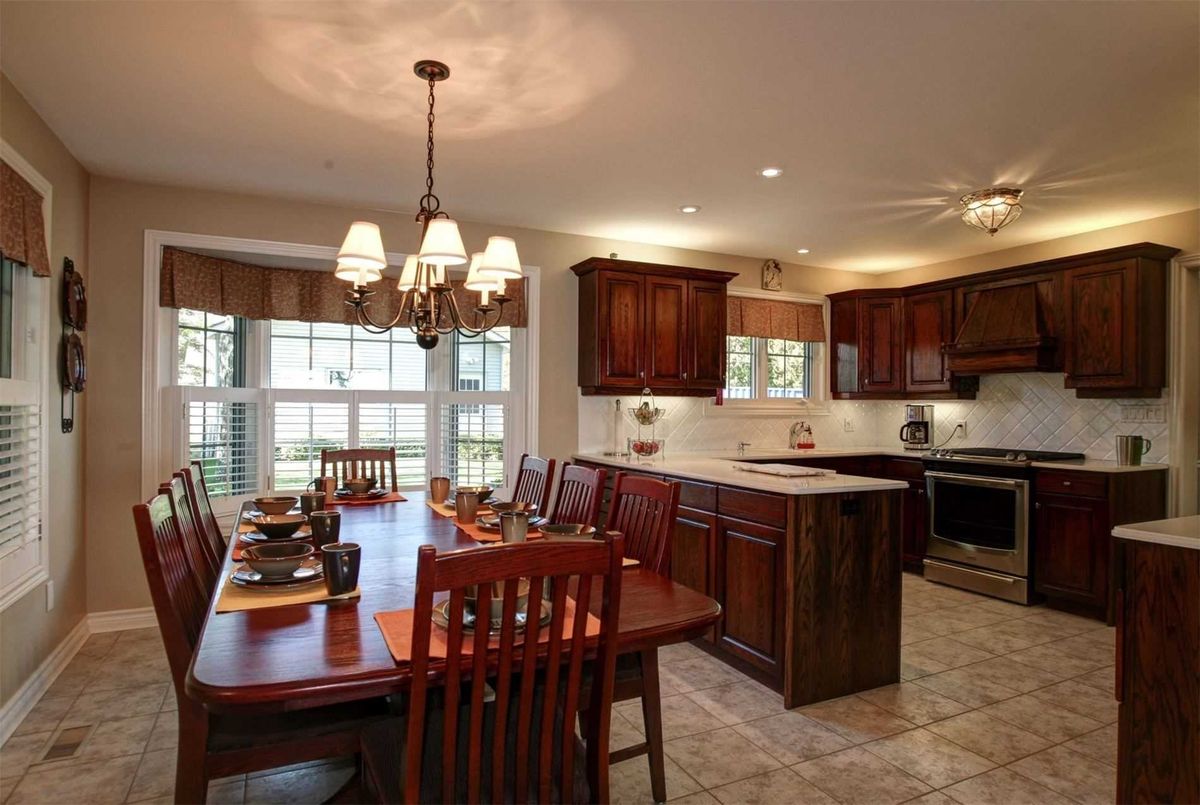 927 Barry Ave 927 Barry Ave Innisfil