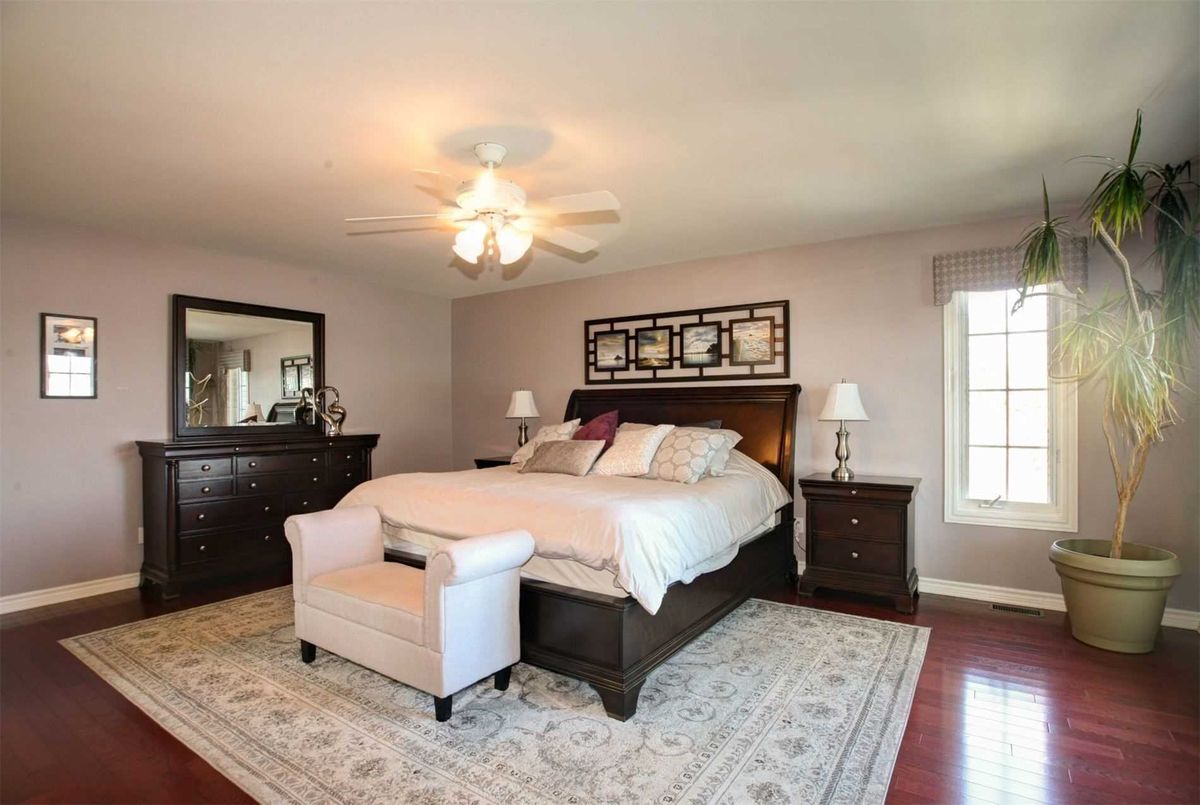 927 Barry Ave 927 Barry Ave Innisfil