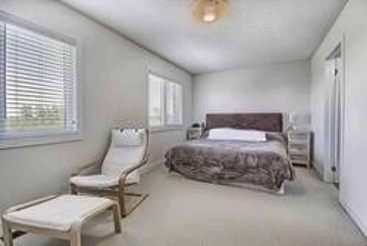 img-gallery