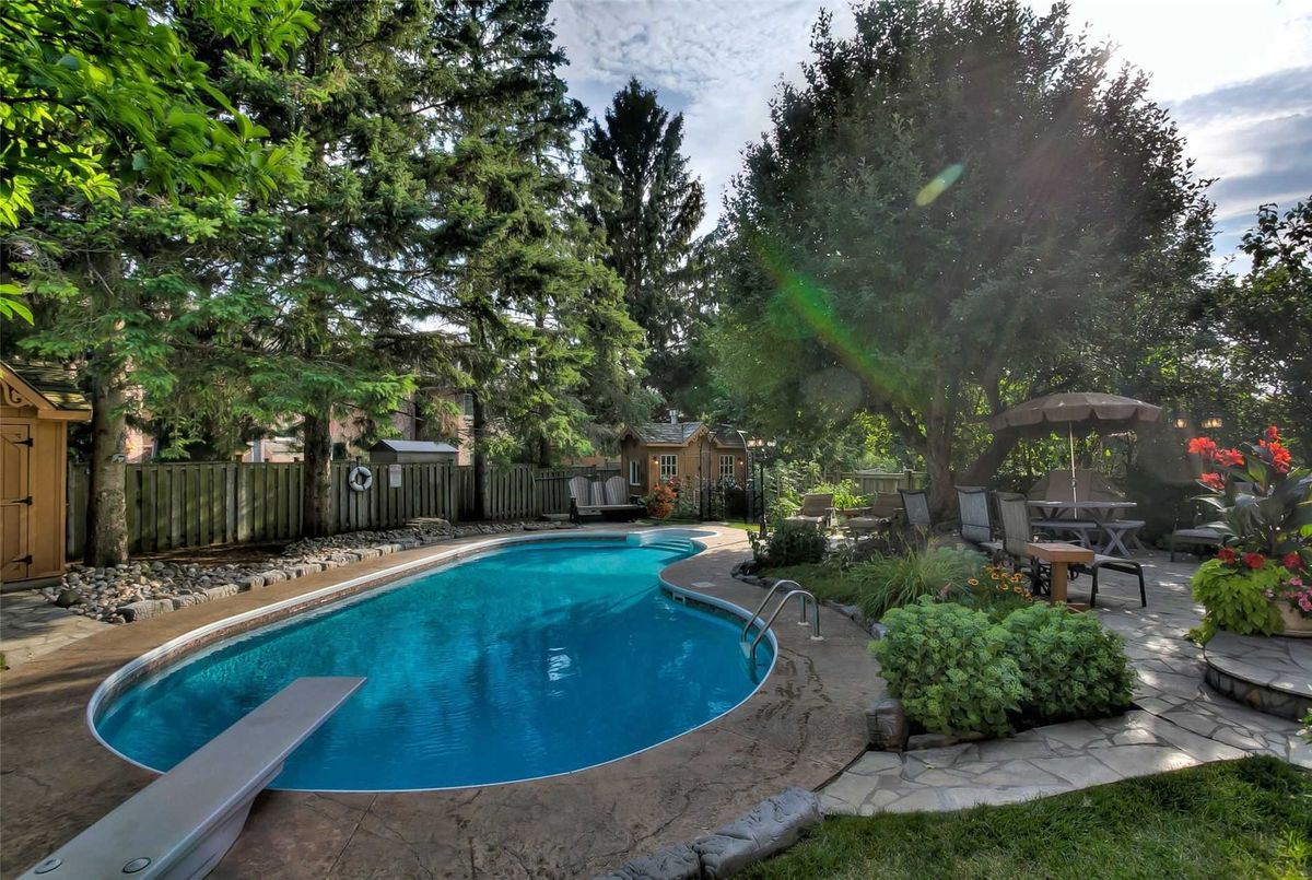 30 Hadley Crt 30 Hadley Crt Aurora