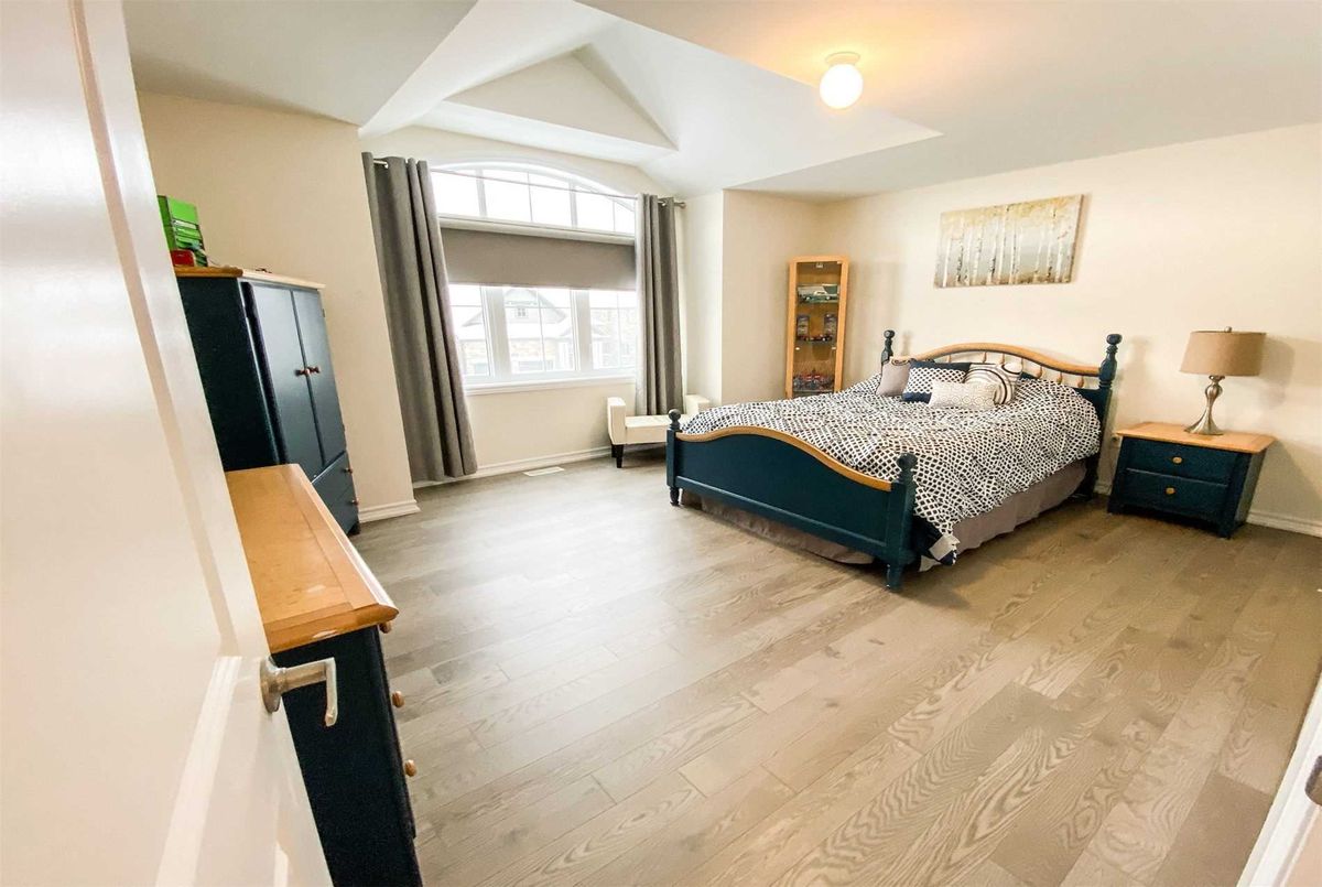 1553 Farrow Cres 1553 Farrow Cres Innisfil