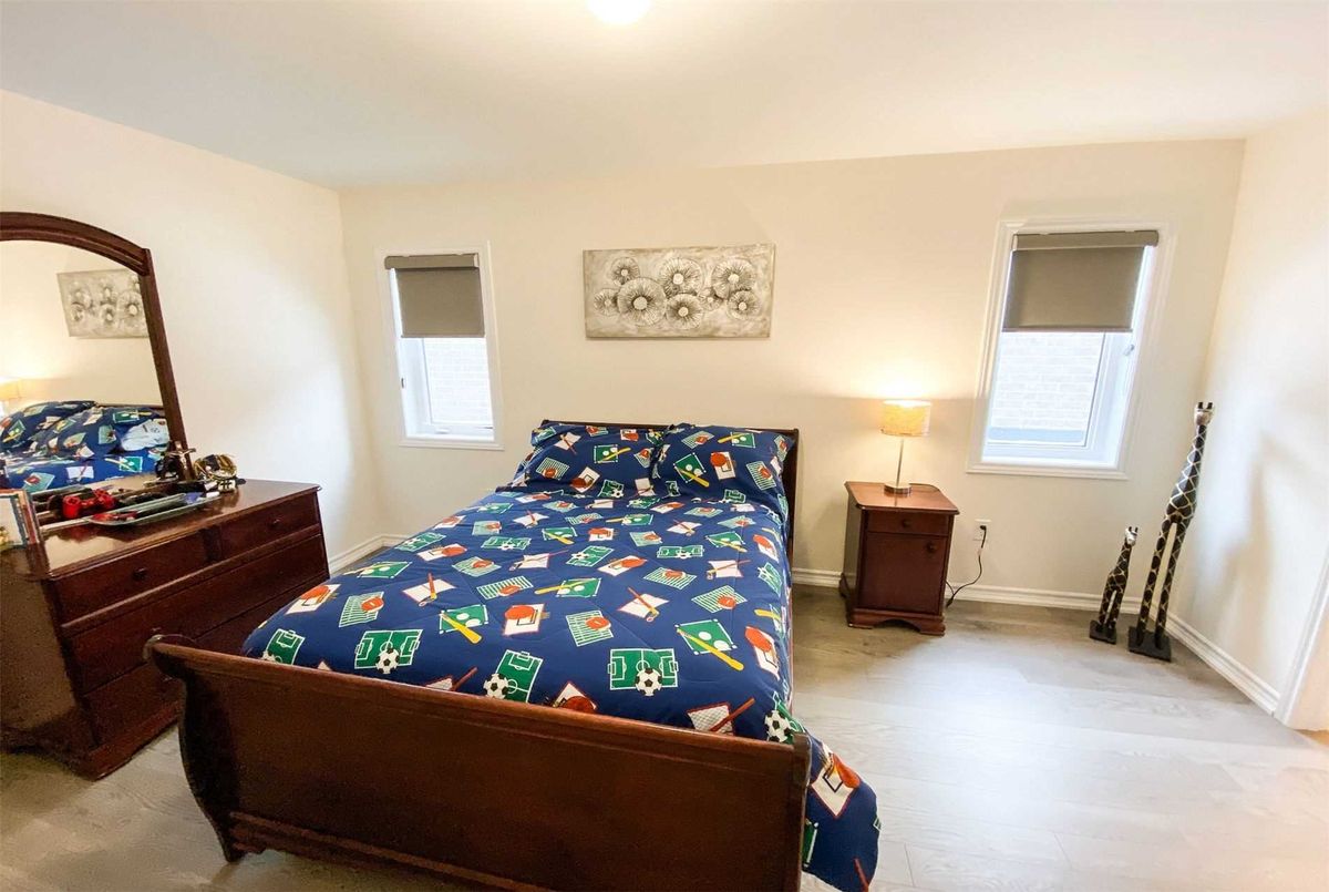 1553 Farrow Cres 1553 Farrow Cres Innisfil