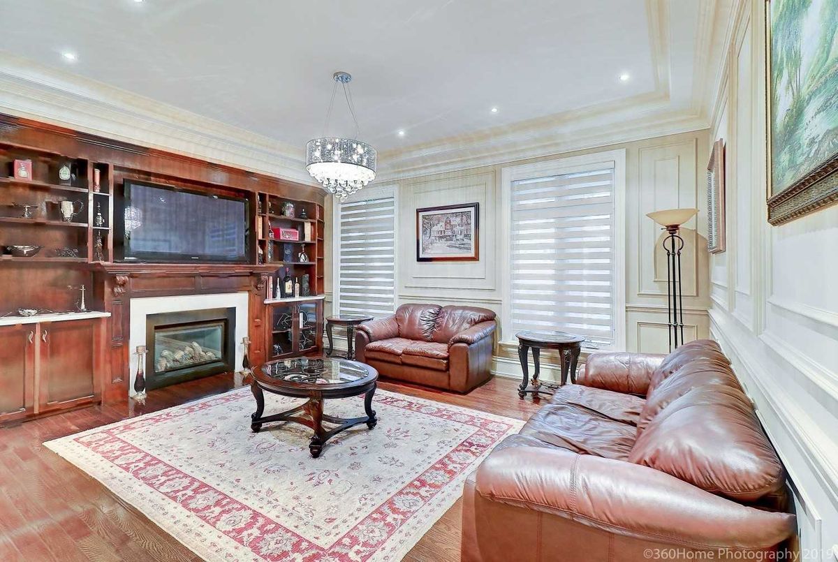 34 May Ave 34 May Ave Richmond Hill