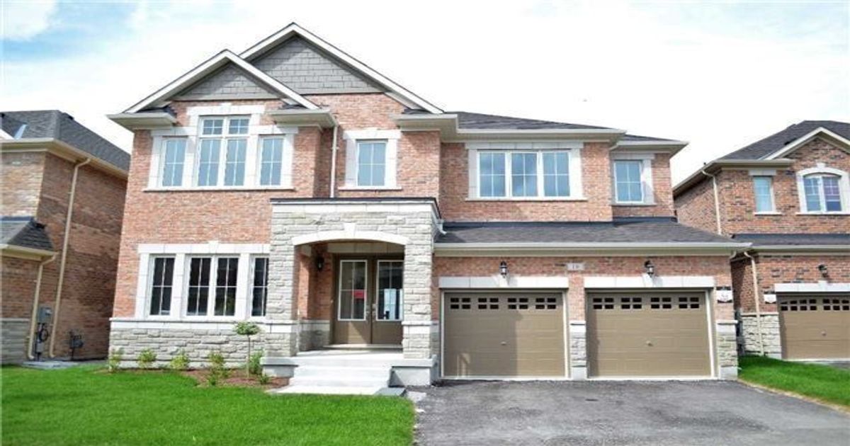18 Ken Sinclair Cres Aurora