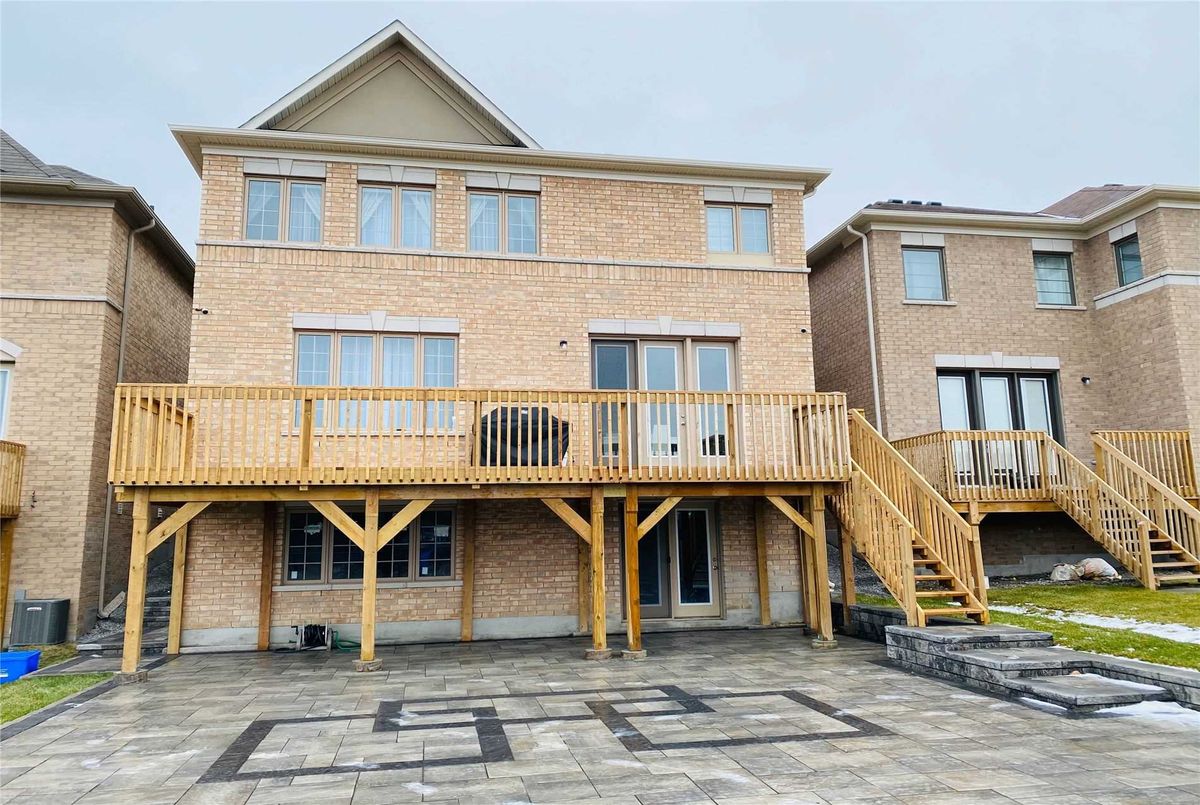 572 Somerville Dr 572 Somerville Dr Newmarket