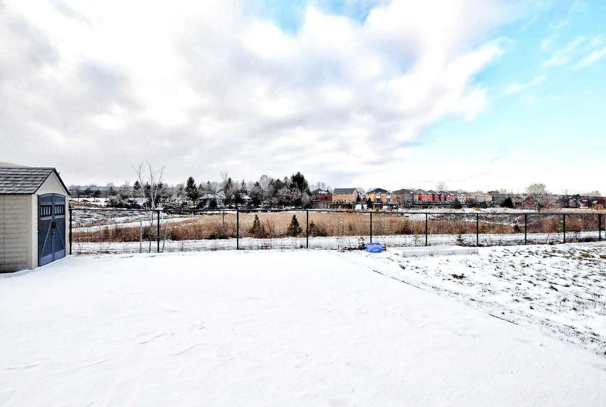 572 Somerville Dr 572 Somerville Dr Newmarket