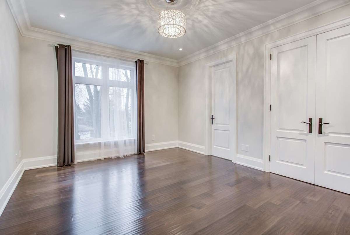 9737 Bathurst St 9737 Bathurst St Richmond Hill