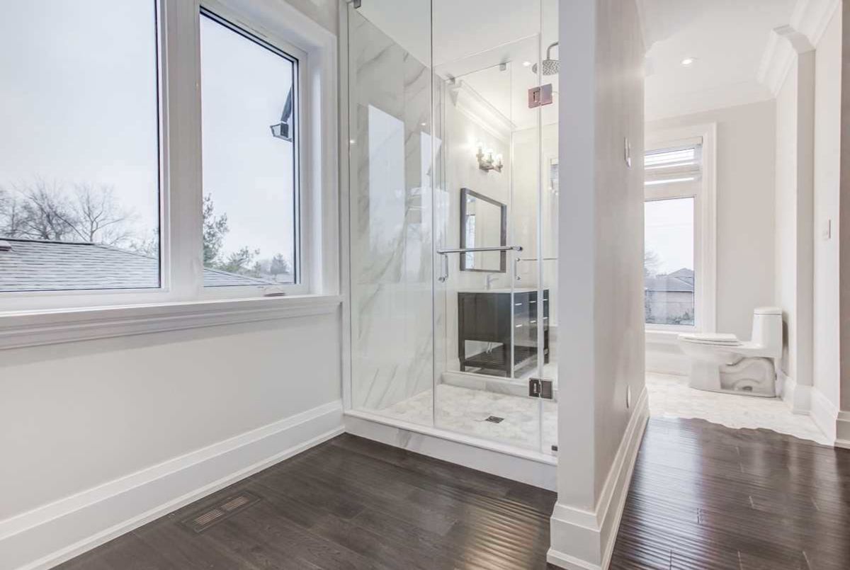 9737 Bathurst St 9737 Bathurst St Richmond Hill