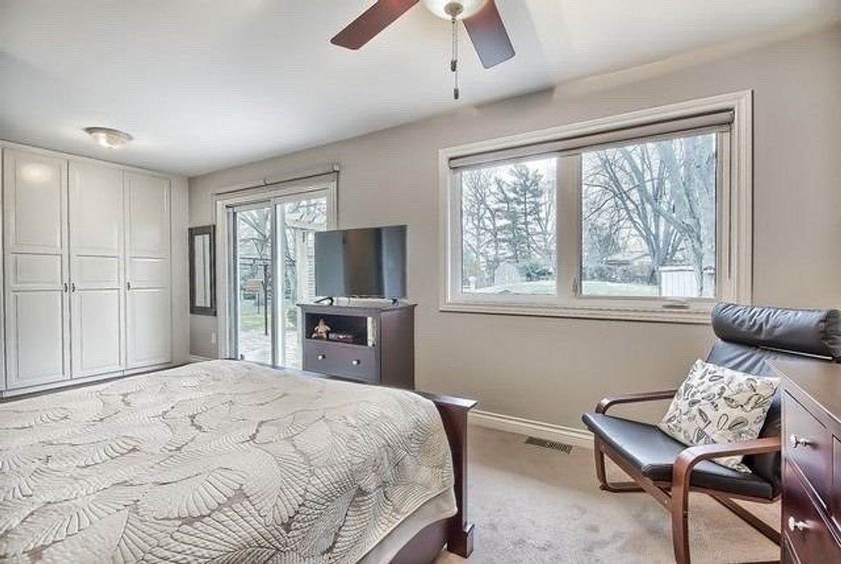 49 May Ave 49 May Ave East Gwillimbury