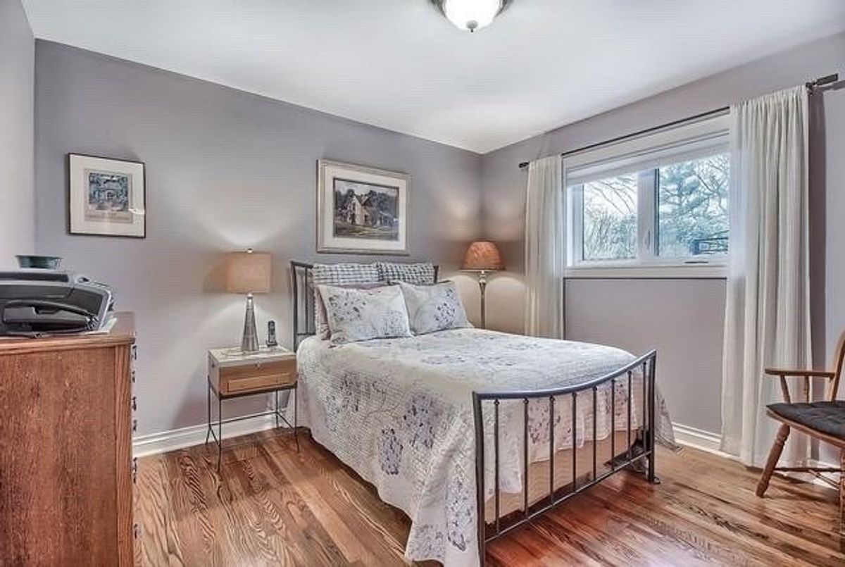 49 May Ave 49 May Ave East Gwillimbury