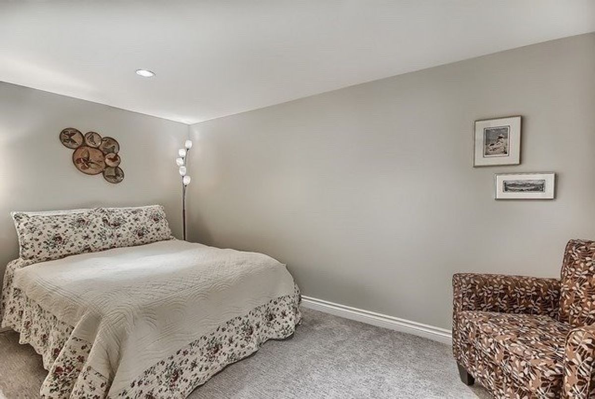 49 May Ave 49 May Ave East Gwillimbury