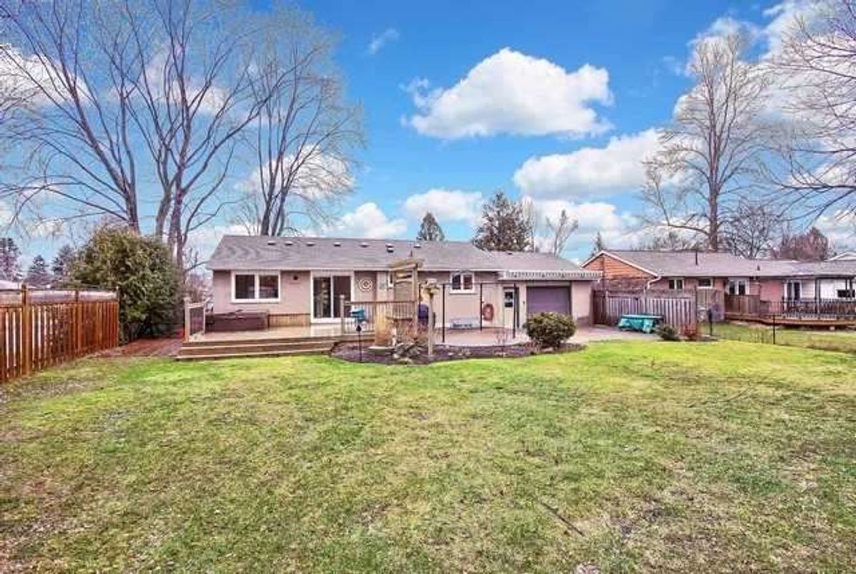 49 May Ave 49 May Ave East Gwillimbury