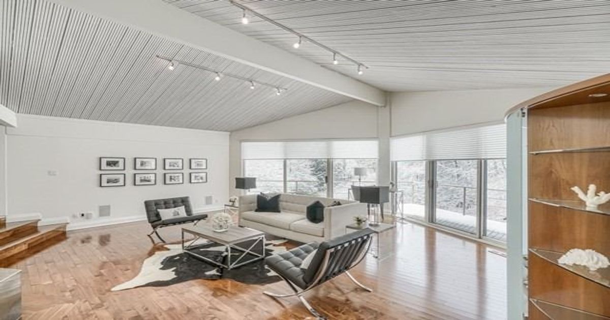 11 Champlain Cres King