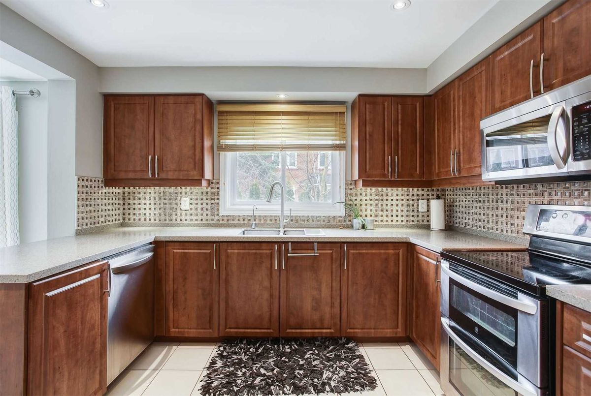 349 Savage Rd 349 Savage Rd Newmarket
