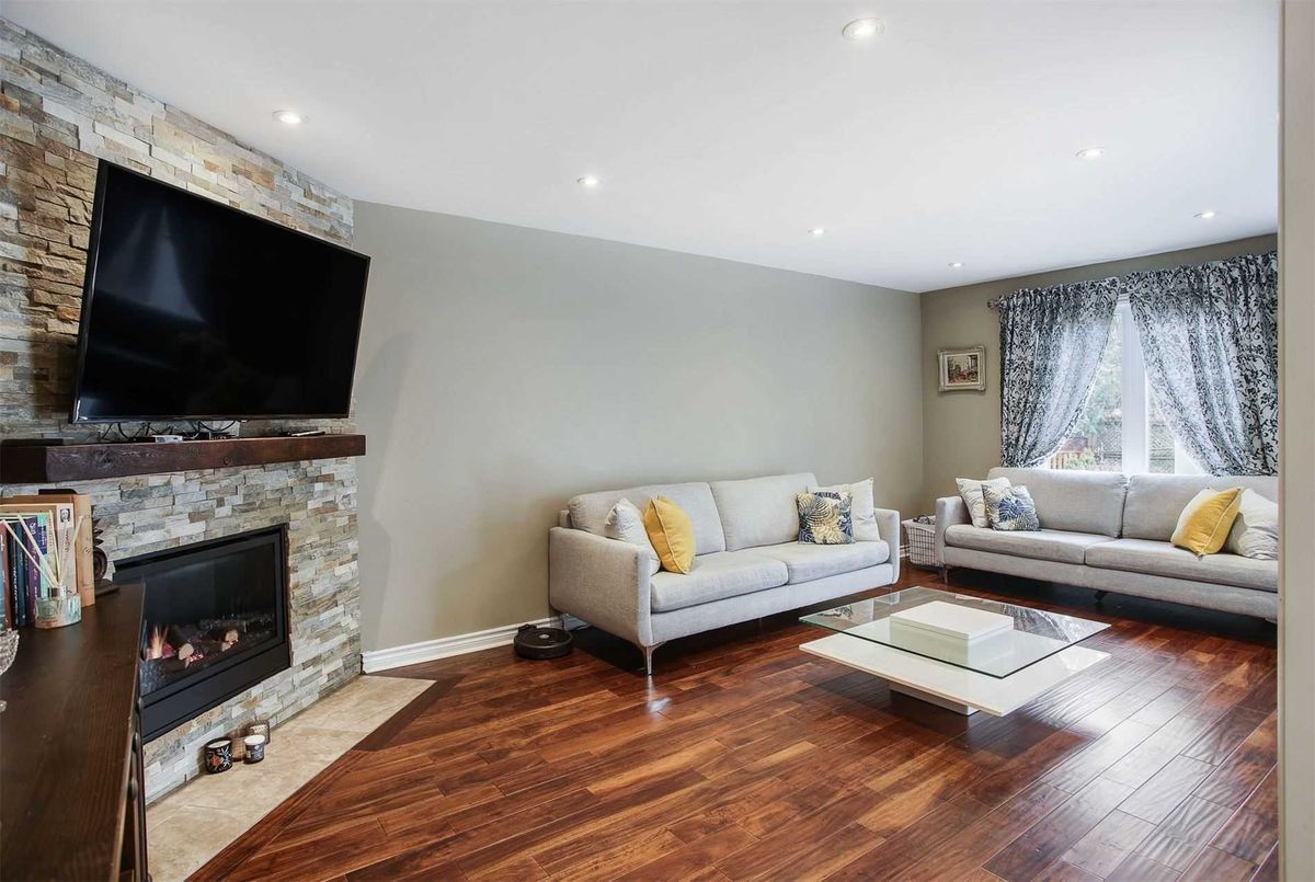 349 Savage Rd 349 Savage Rd Newmarket