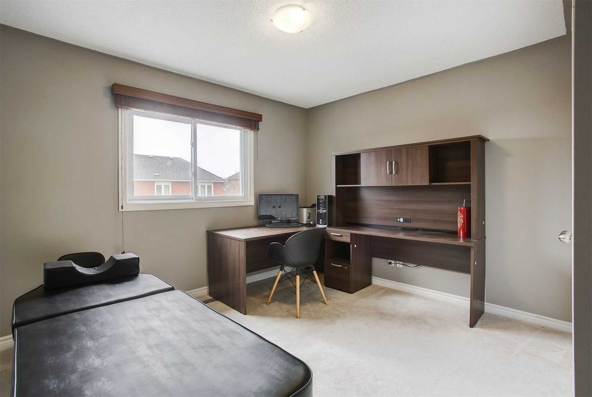 349 Savage Rd 349 Savage Rd Newmarket