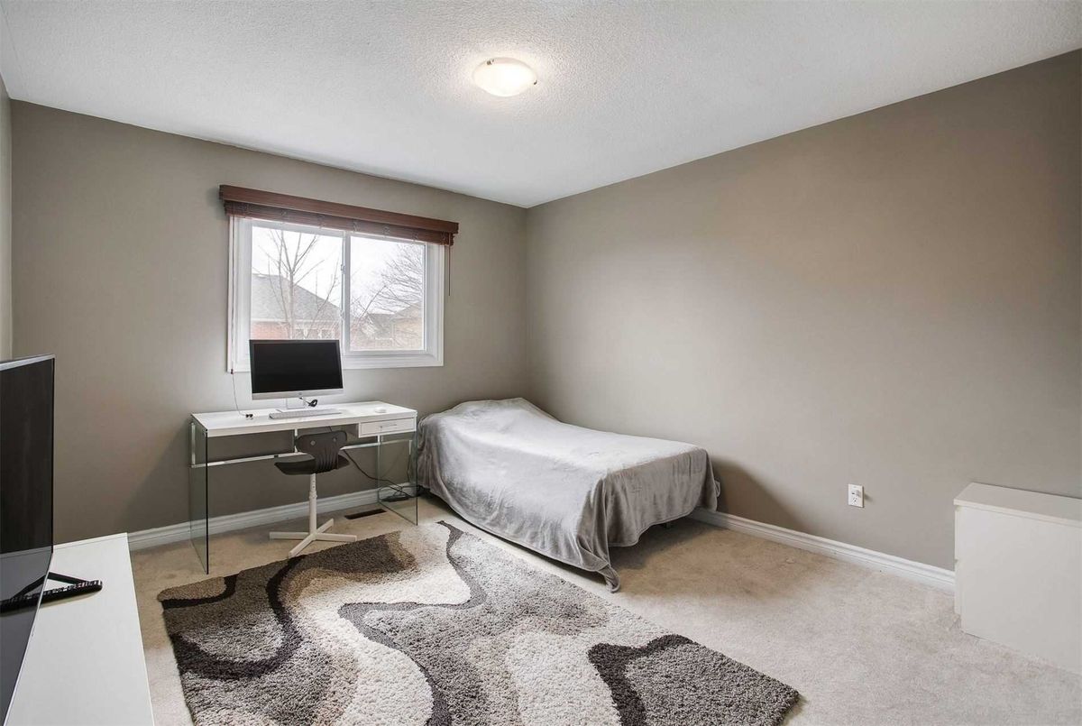 349 Savage Rd 349 Savage Rd Newmarket