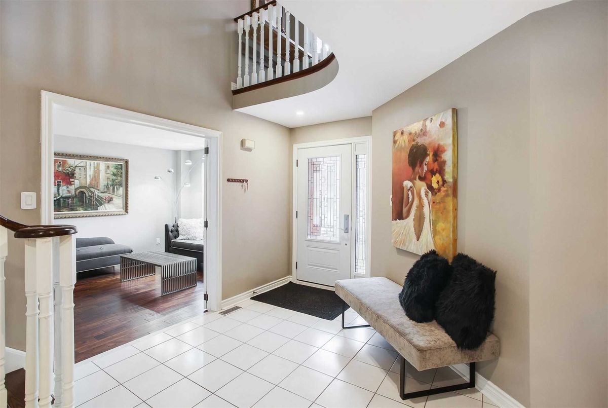 349 Savage Rd 349 Savage Rd Newmarket