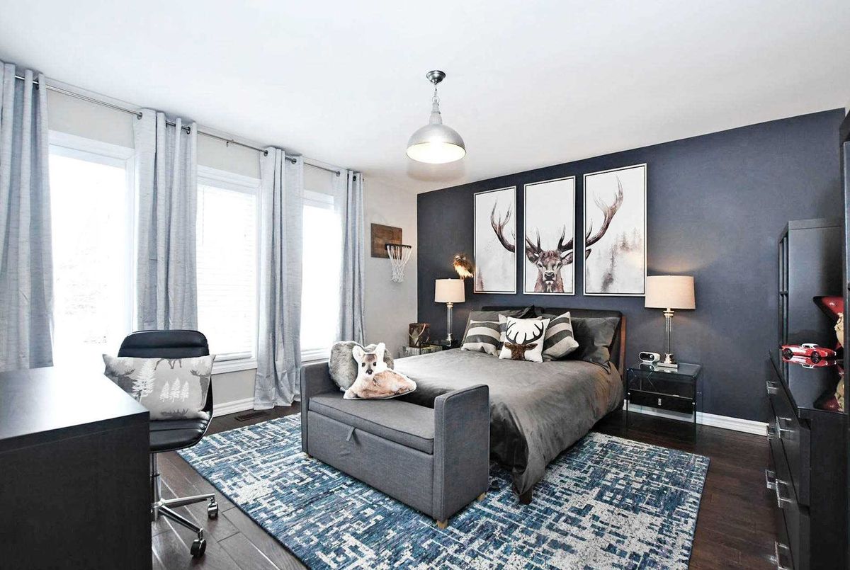 897 Lockwood Circ 897 Lockwood Circ Newmarket