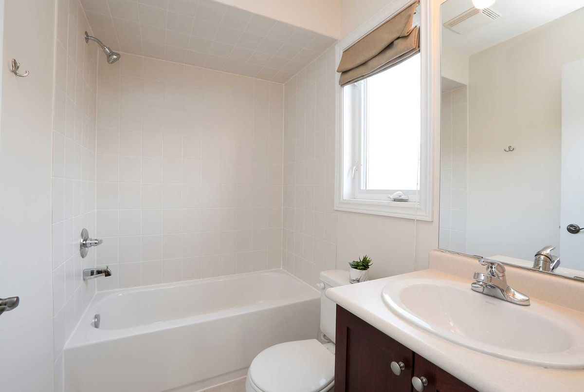 26 Bond Cres 26 Bond Cres Richmond Hill