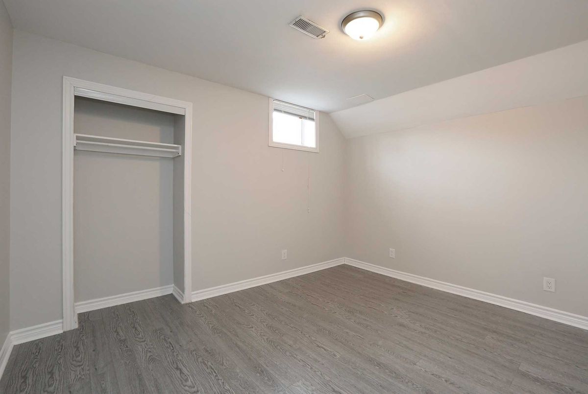 26 Bond Cres 26 Bond Cres Richmond Hill