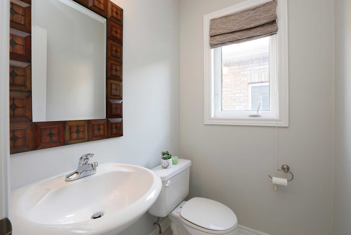 26 Bond Cres 26 Bond Cres Richmond Hill