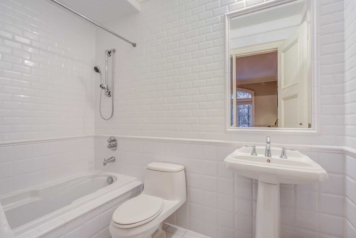 72 Pemberton Rd 72 Pemberton Rd Richmond Hill