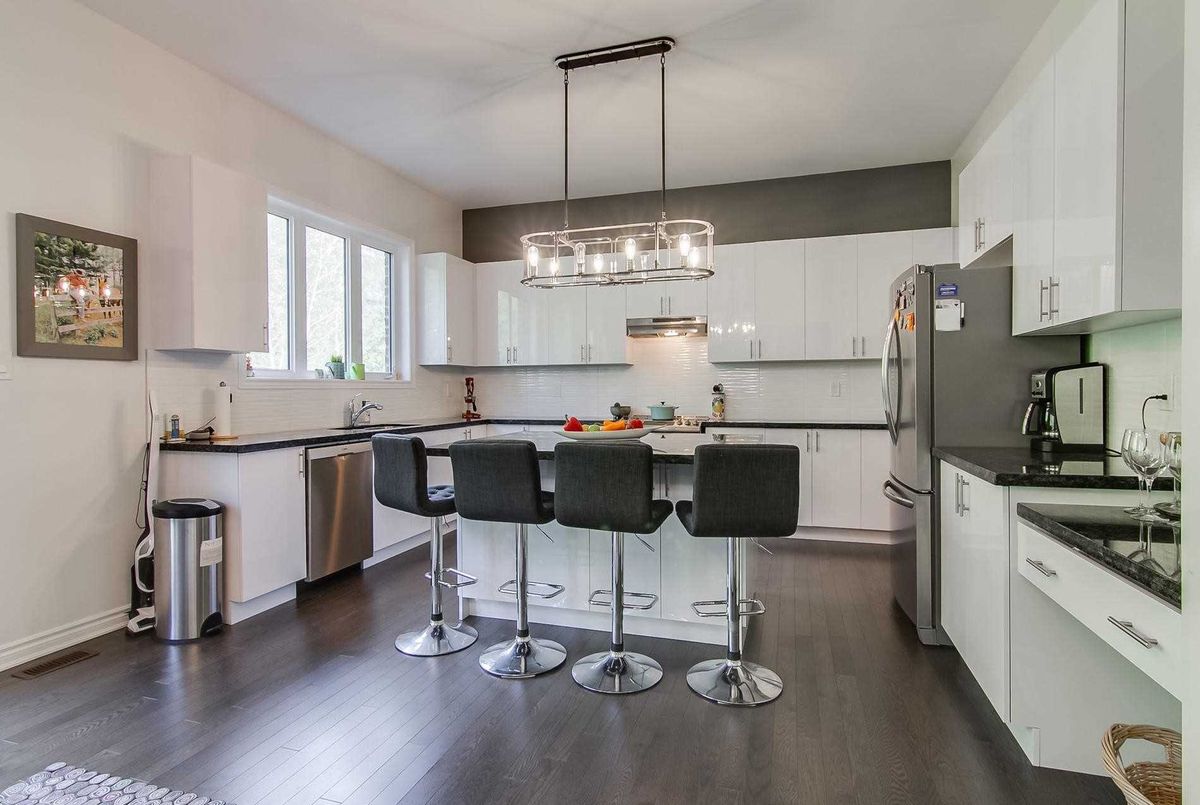1625 Emberton Way W 1625 Emberton Way W Innisfil