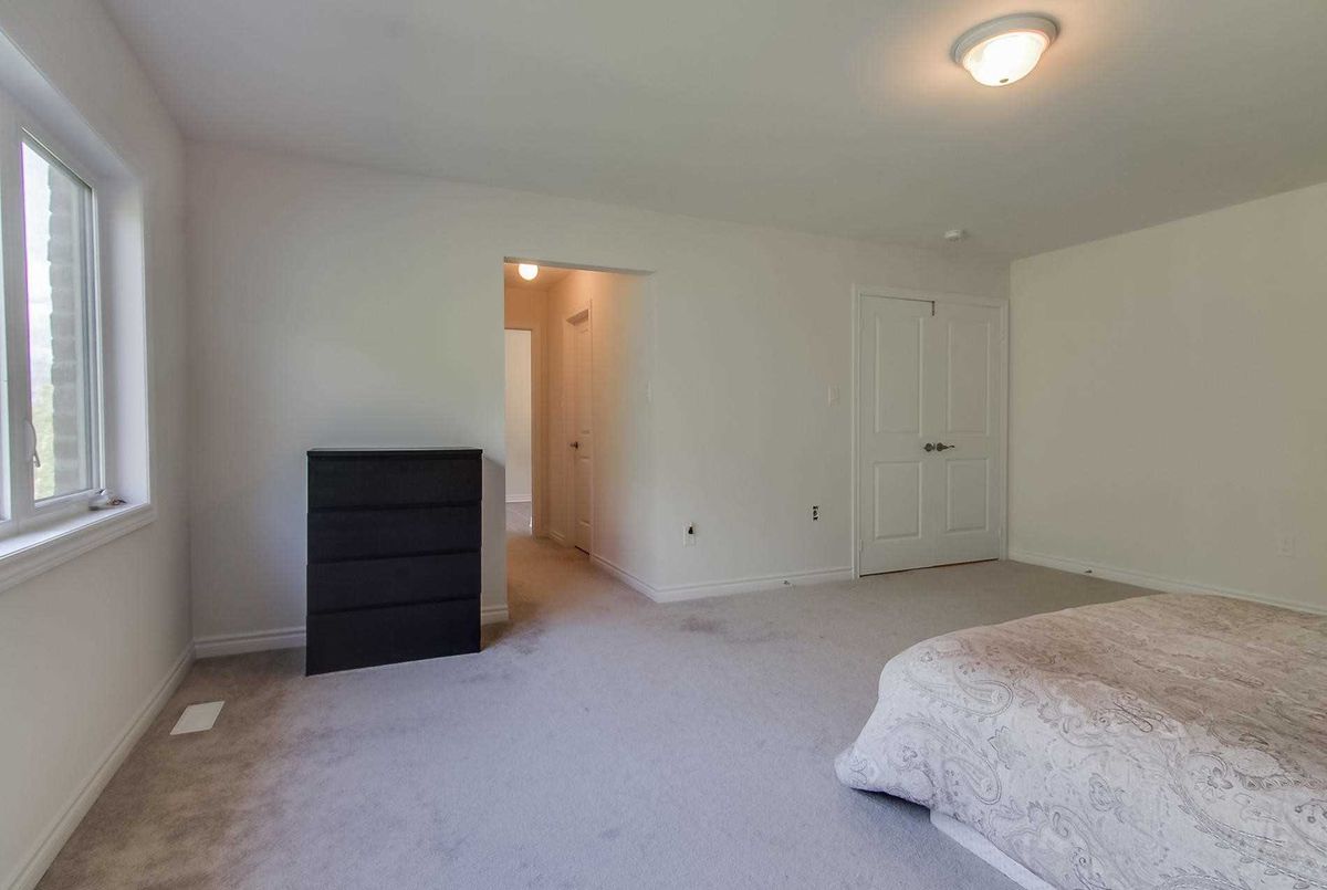 1625 Emberton Way W 1625 Emberton Way W Innisfil