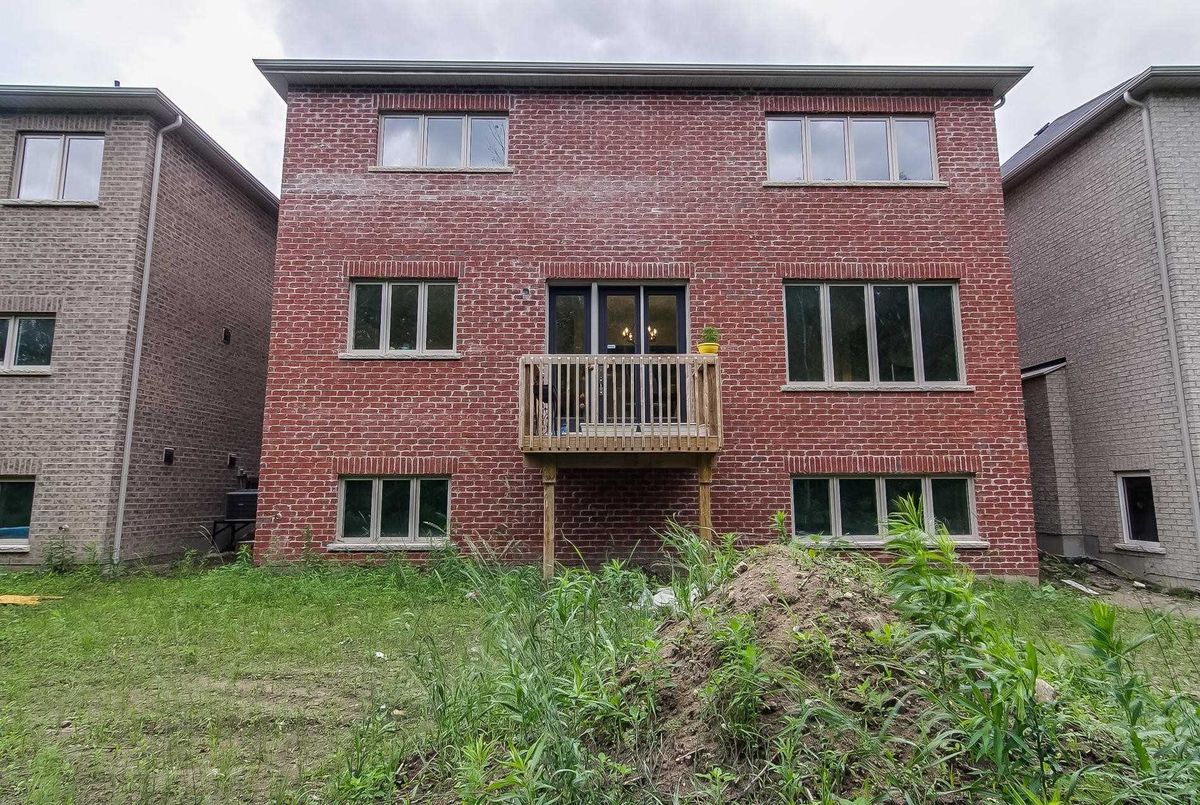 1625 Emberton Way W 1625 Emberton Way W Innisfil