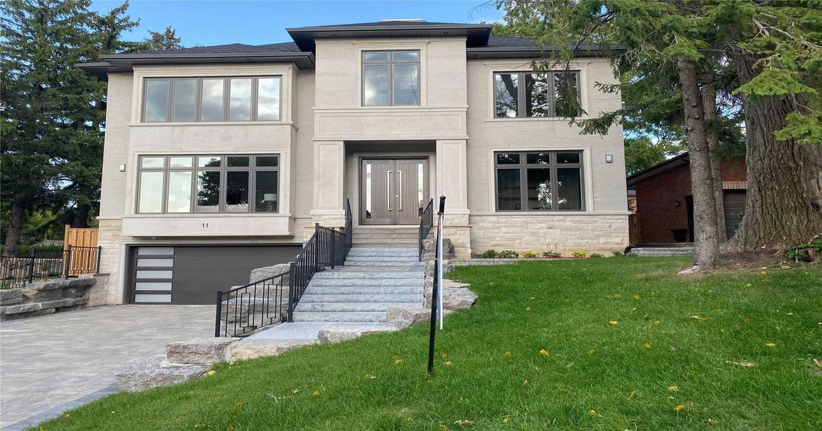 11 Dunvegan Dr N Richmond Hill
