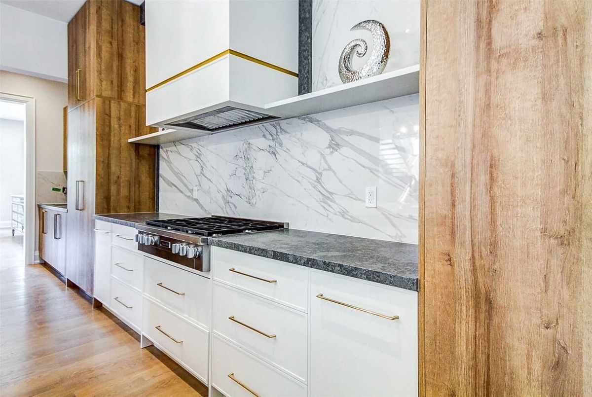 11 Dunvegan Dr N 11 Dunvegan Dr N Richmond Hill