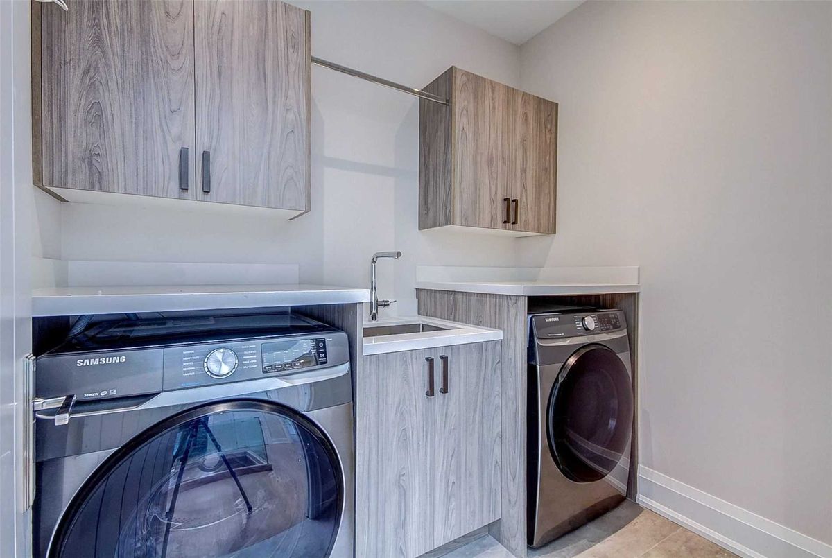 11 Dunvegan Dr N 11 Dunvegan Dr N Richmond Hill