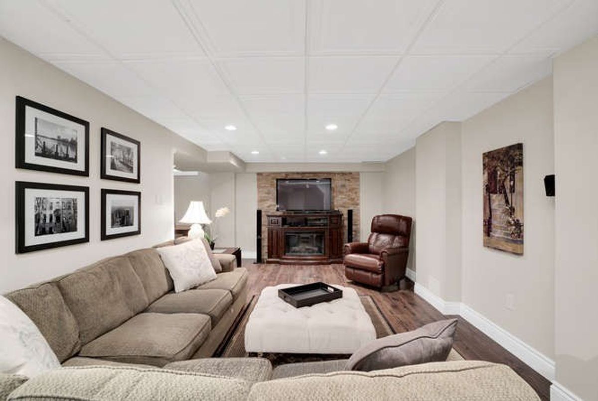 img-gallery