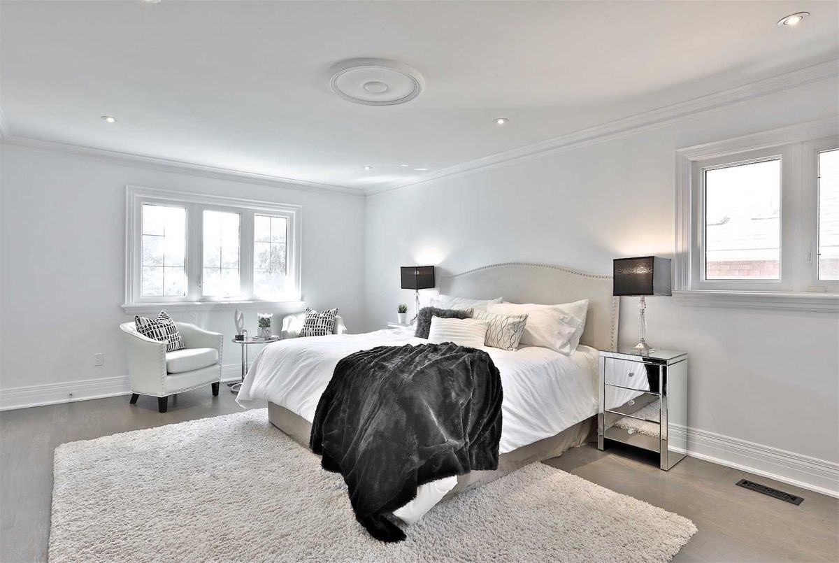 142 Old Surrey Lane 142 Old Surrey Lane Richmond Hill