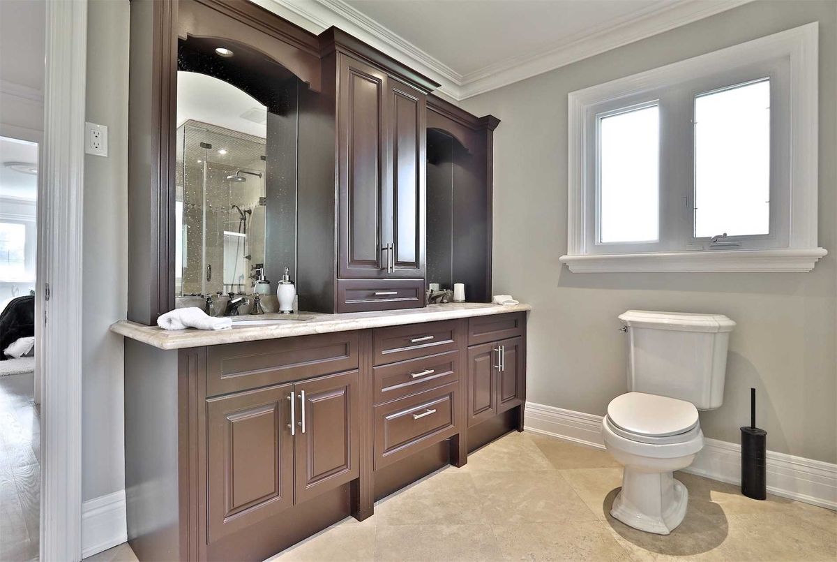 142 Old Surrey Lane 142 Old Surrey Lane Richmond Hill