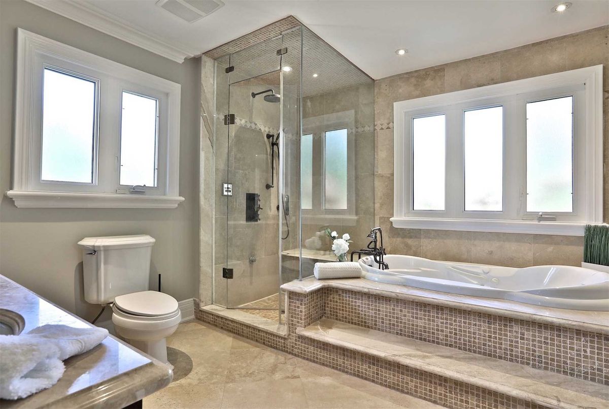 142 Old Surrey Lane 142 Old Surrey Lane Richmond Hill