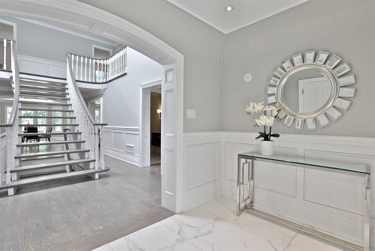 142 Old Surrey Lane 142 Old Surrey Lane Richmond Hill