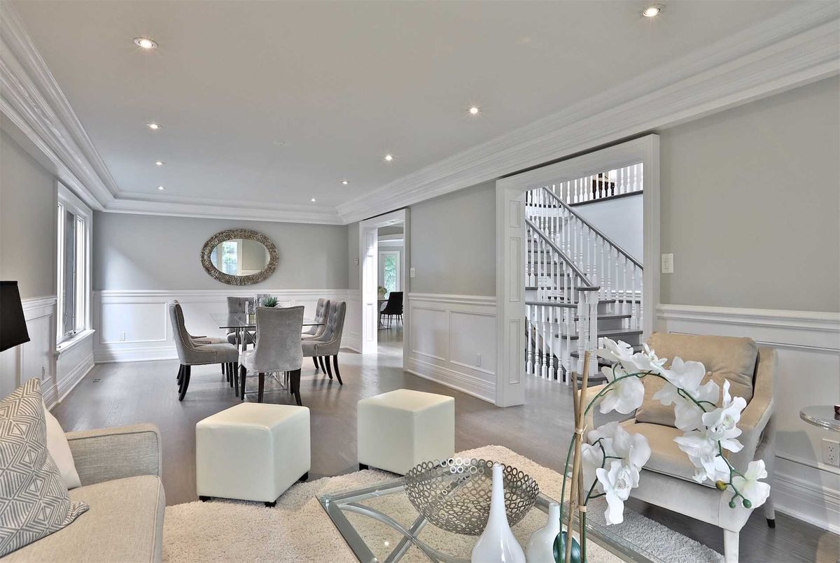 142 Old Surrey Lane 142 Old Surrey Lane Richmond Hill