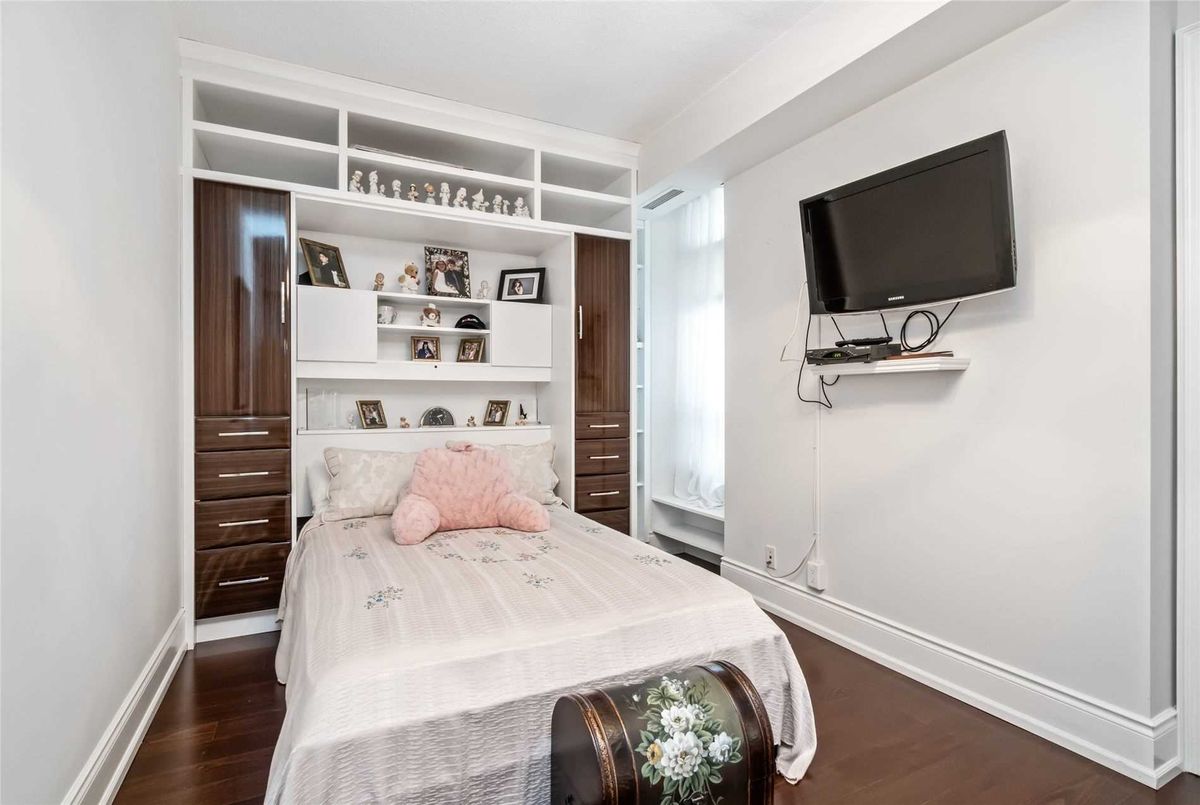 1406-9235 Jane St 1406-9235 Jane St Vaughan