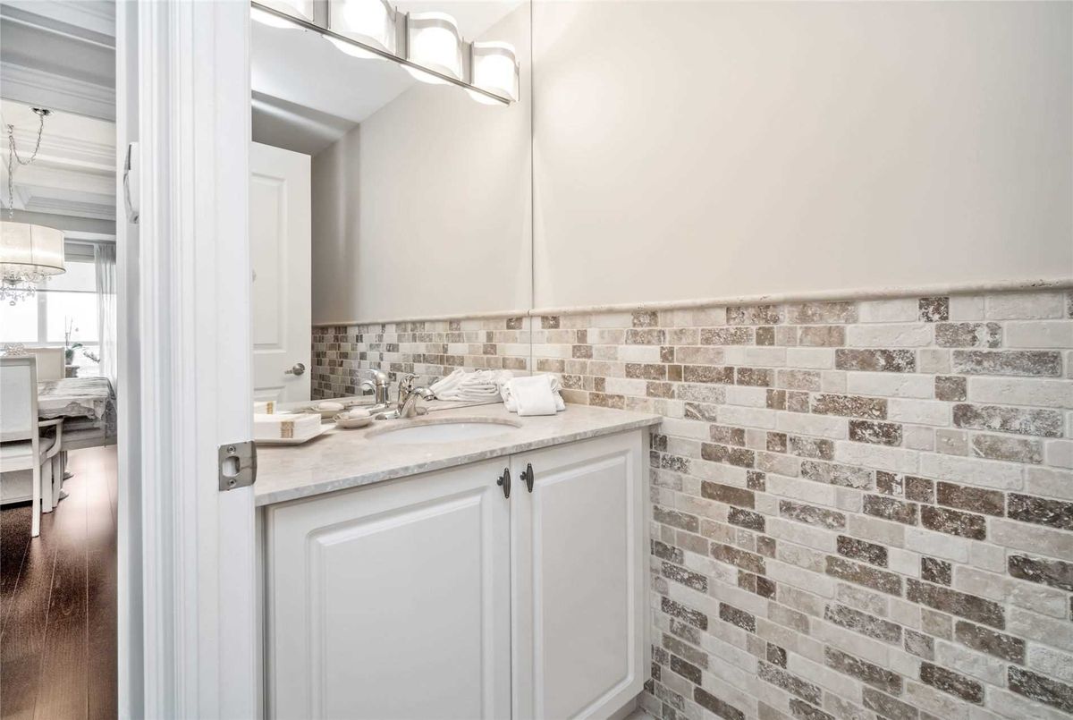 1406-9235 Jane St 1406-9235 Jane St Vaughan