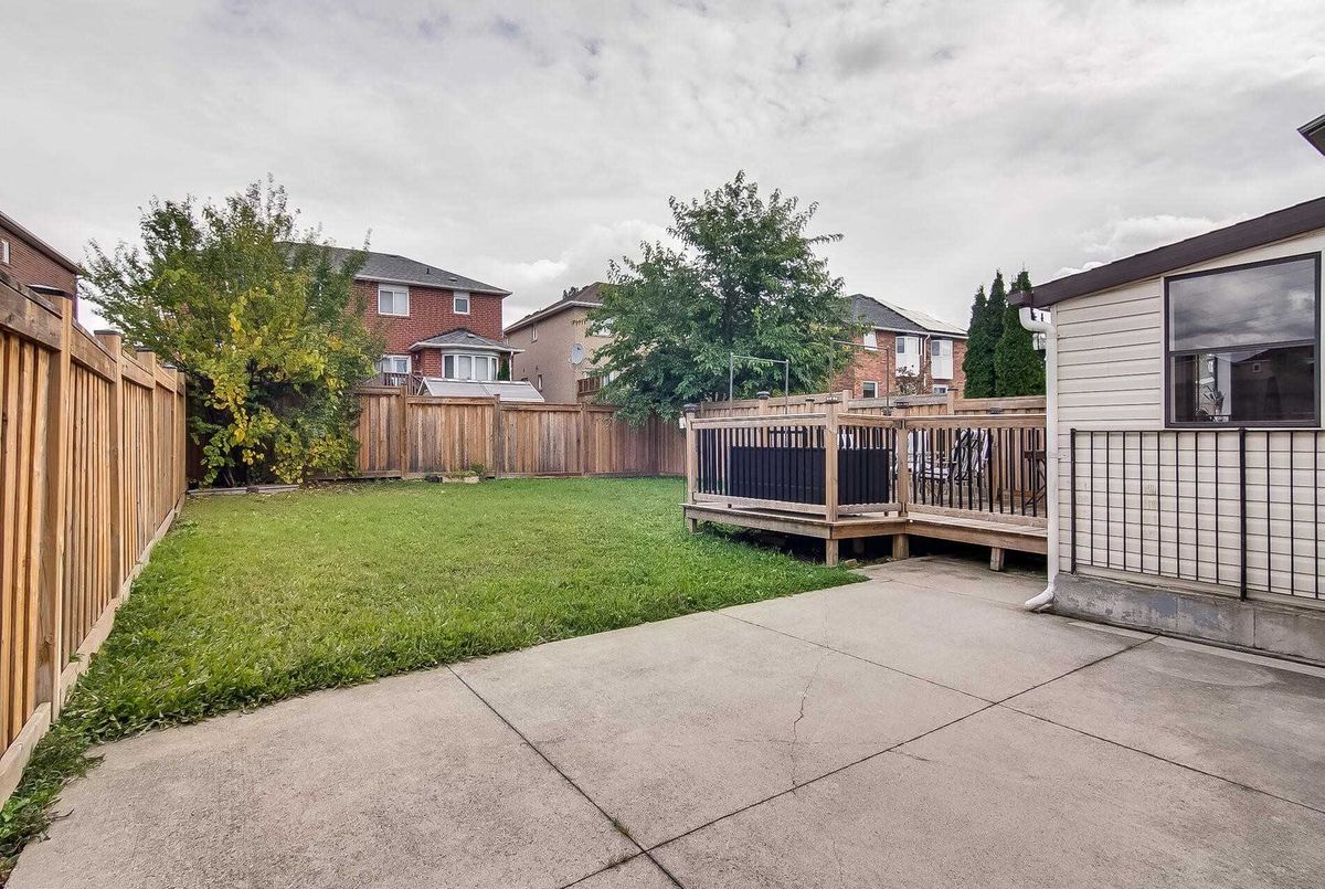 389 St Joan Of Arc Ave 389 St Joan Of Arc Ave Vaughan