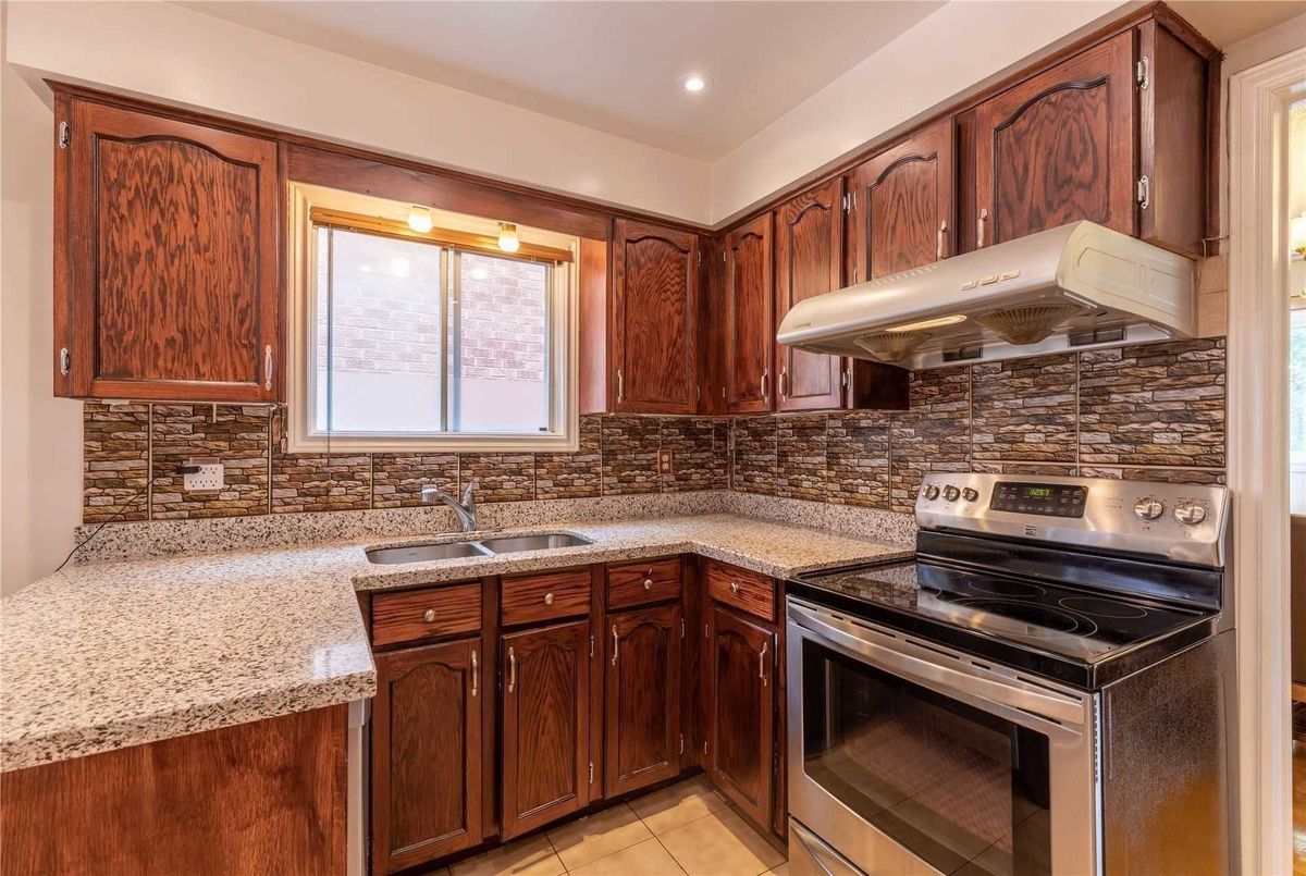 329 Atha Ave 329 Atha Ave Richmond Hill