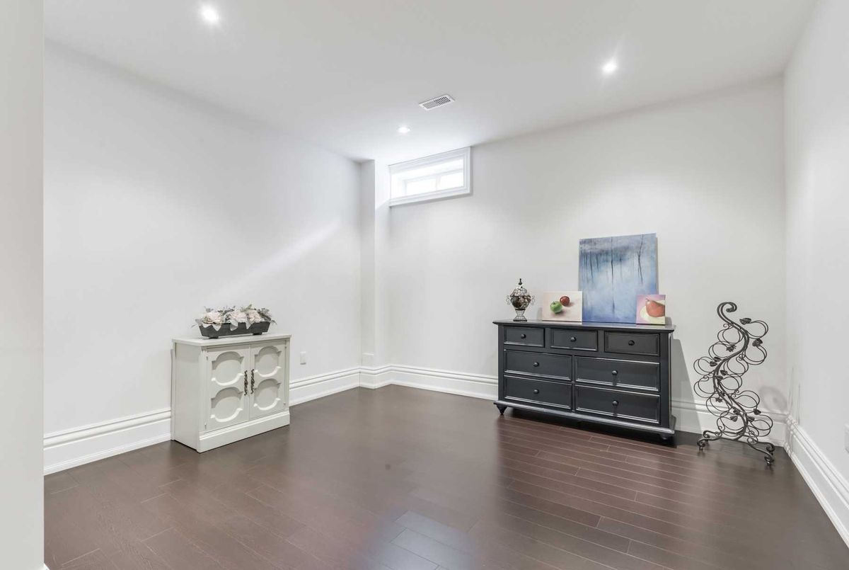 102 Pemberton Rd 102 Pemberton Rd Richmond Hill