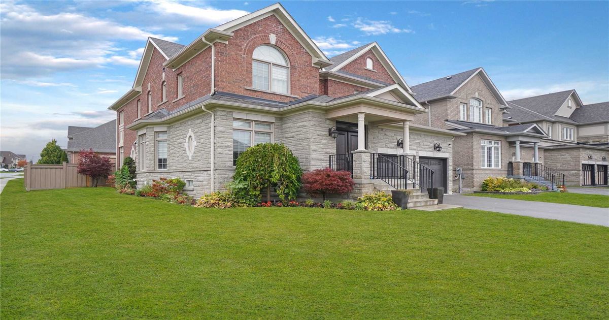 113 Thornhill Ravines Cres Vaughan
