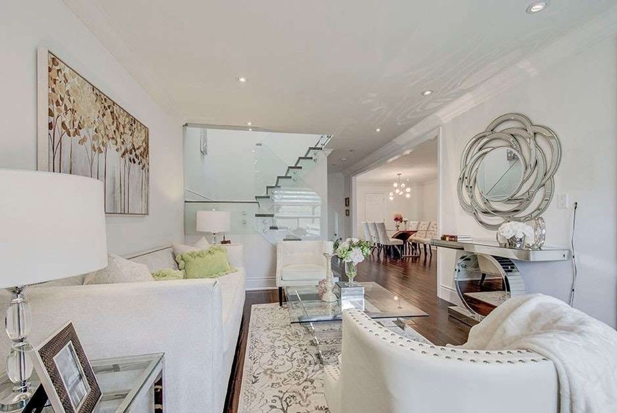 img-gallery
