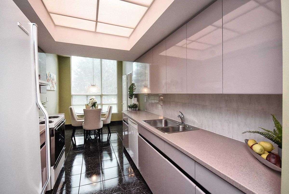 #112-7825 Bayview Ave #112-7825 Bayview Ave Markham