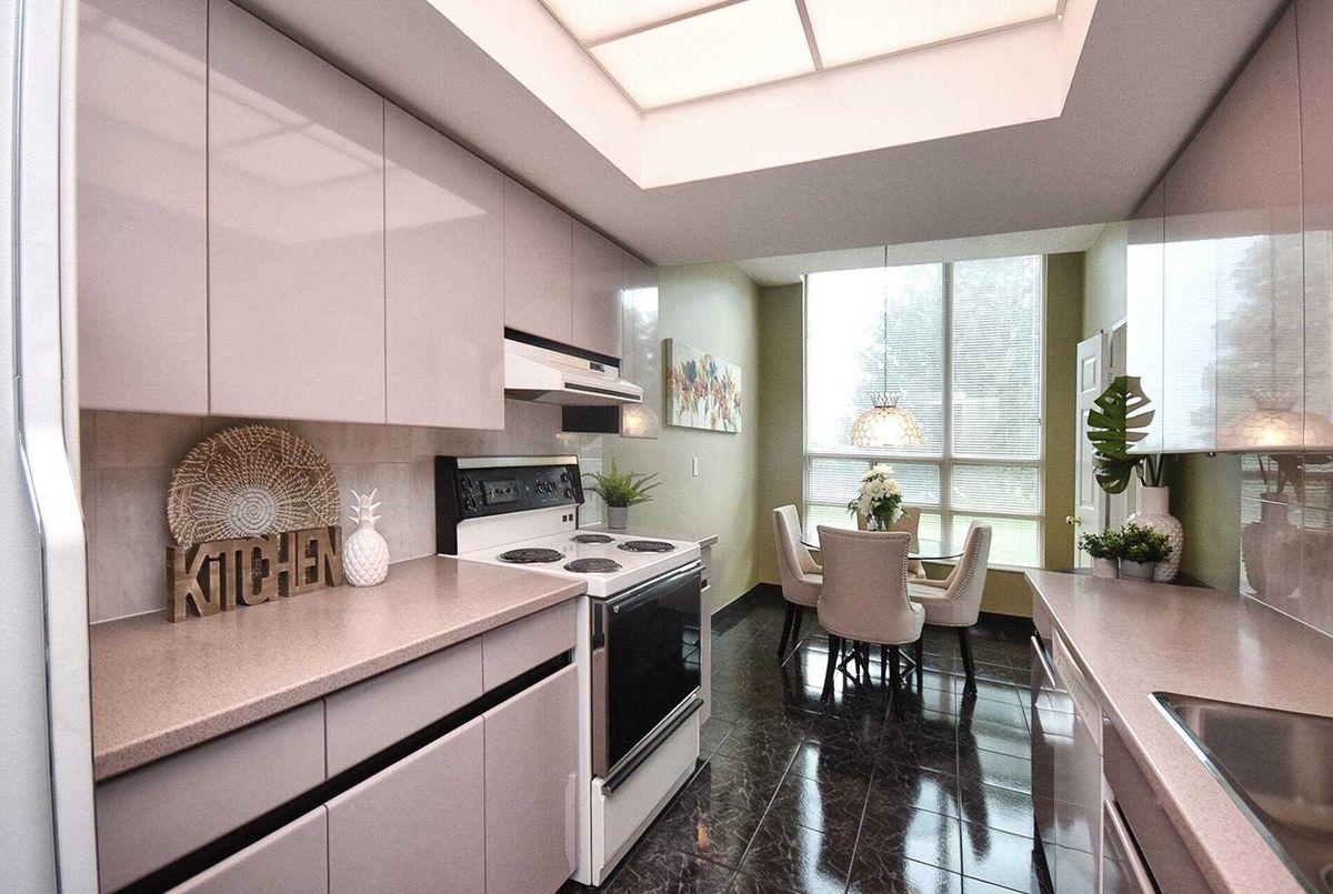 #112-7825 Bayview Ave #112-7825 Bayview Ave Markham