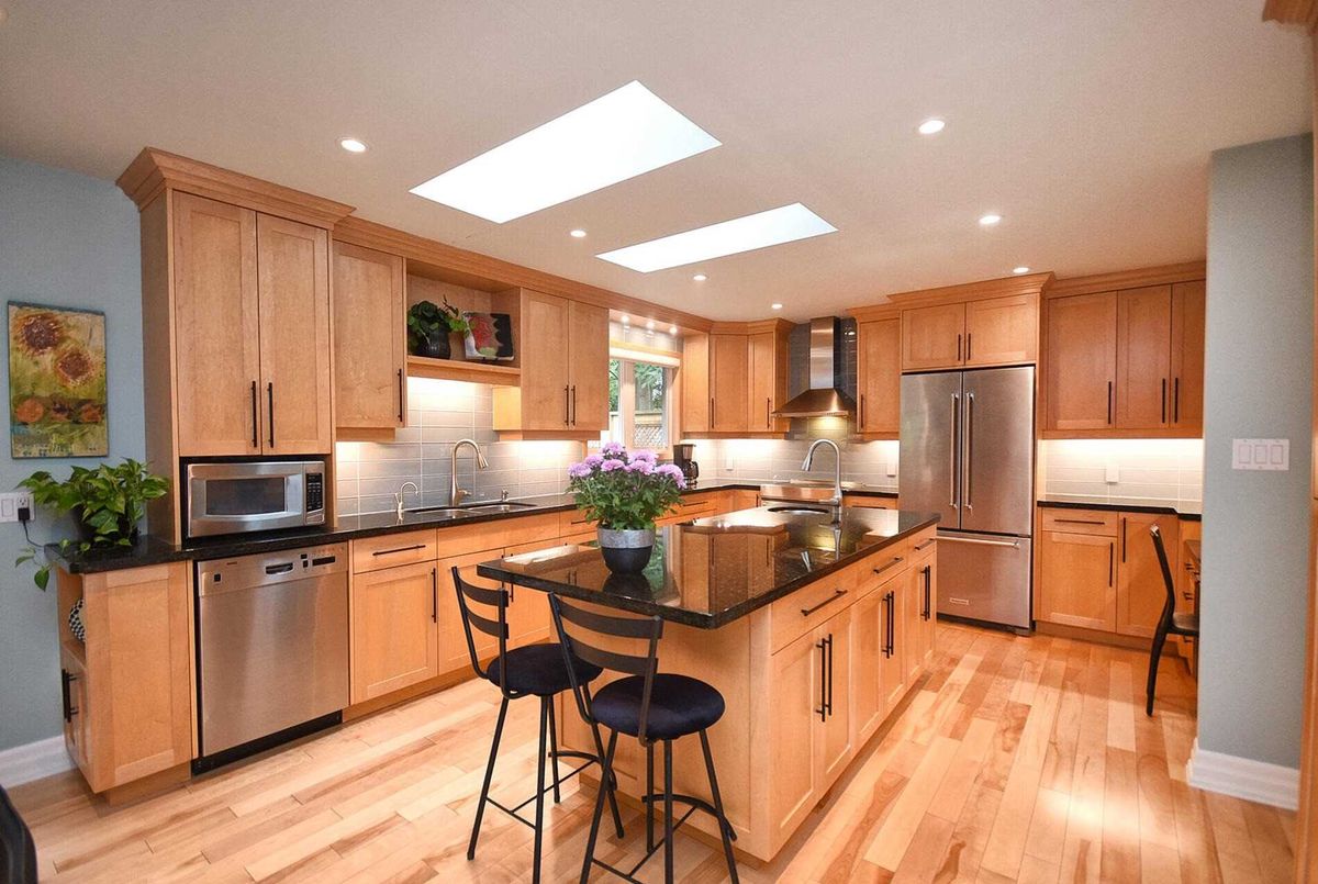 72 Laureleaf Rd 72 Laureleaf Rd Markham
